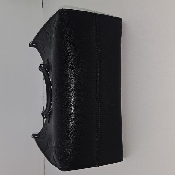 Louis Vuitton Black and Leopard Print Tote - Picture 8 of 16